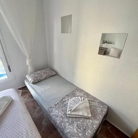 Magic With Swimming Pool Apartment