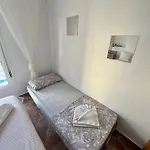 Magic With Swimming Pool Apartamento